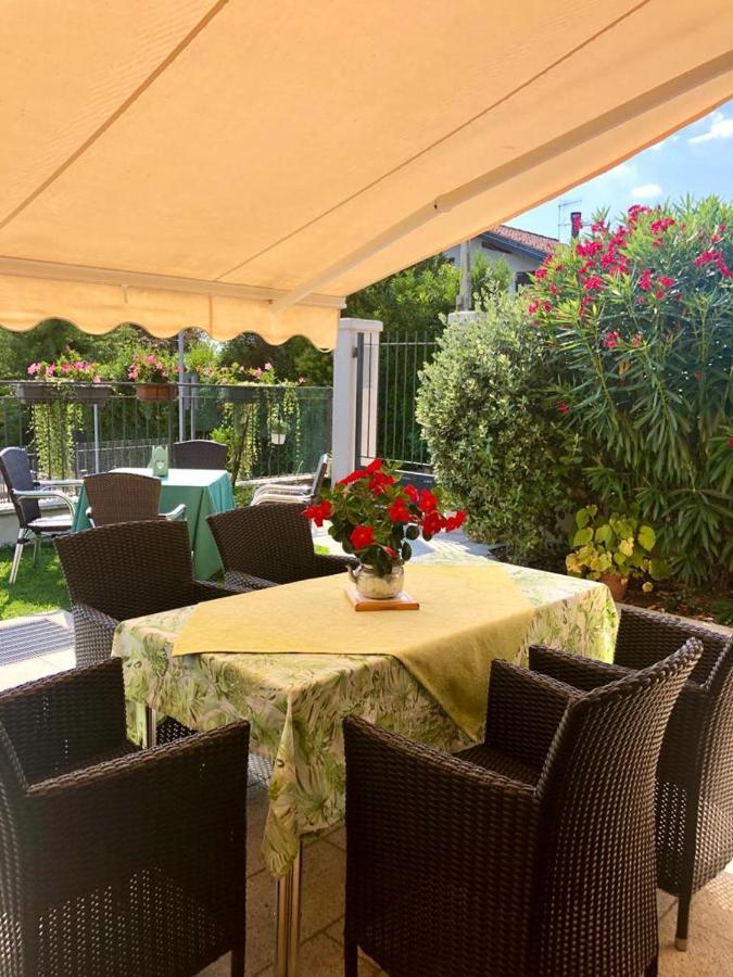 Il Sasso Bianco Bed & Breakfast Comerio ภายนอก รูปภาพ