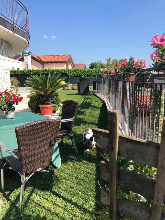 Il Sasso Bianco Bed & Breakfast Comerio ภายนอก รูปภาพ