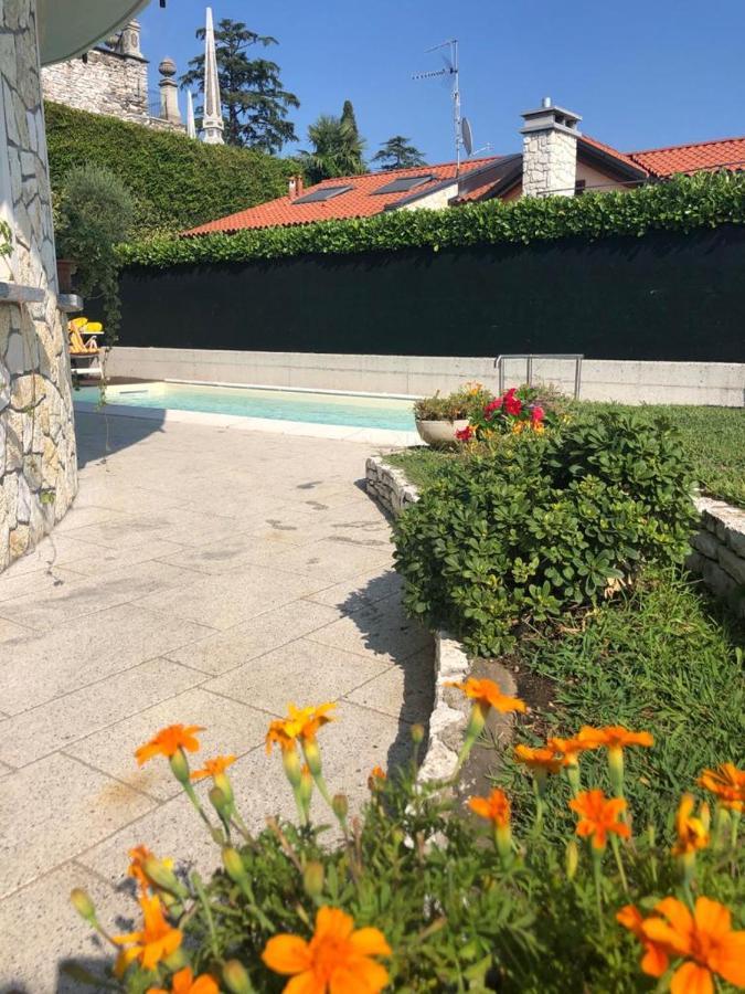 Il Sasso Bianco Bed & Breakfast Comerio ภายนอก รูปภาพ