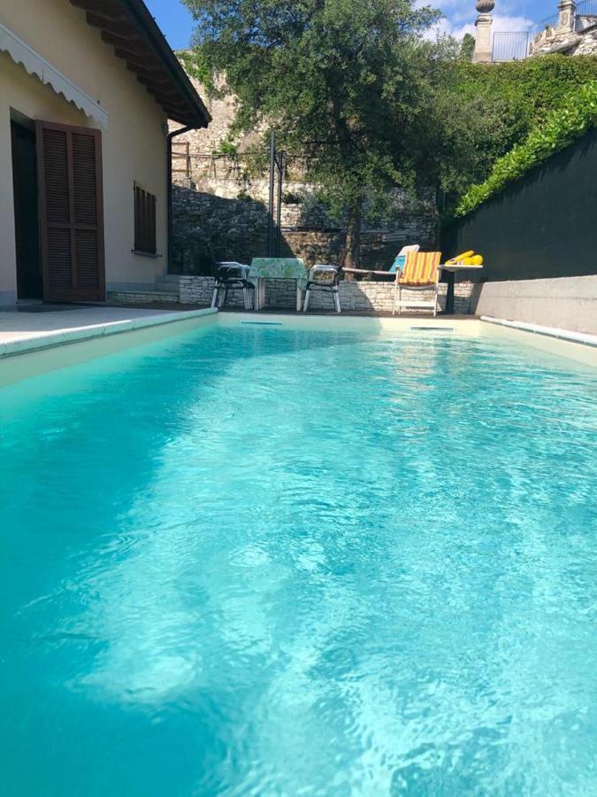 Il Sasso Bianco Bed & Breakfast Comerio ภายนอก รูปภาพ
